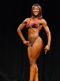 pretty black muscle women porn pictures