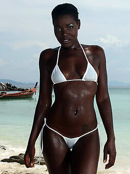 perfect hot black girls in bikini
